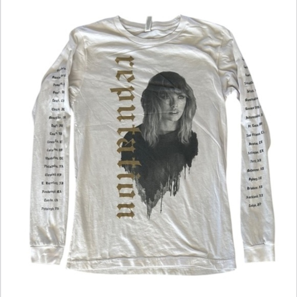 Taylor Swift Reputation Stadium Tour long sleeve shirt size small